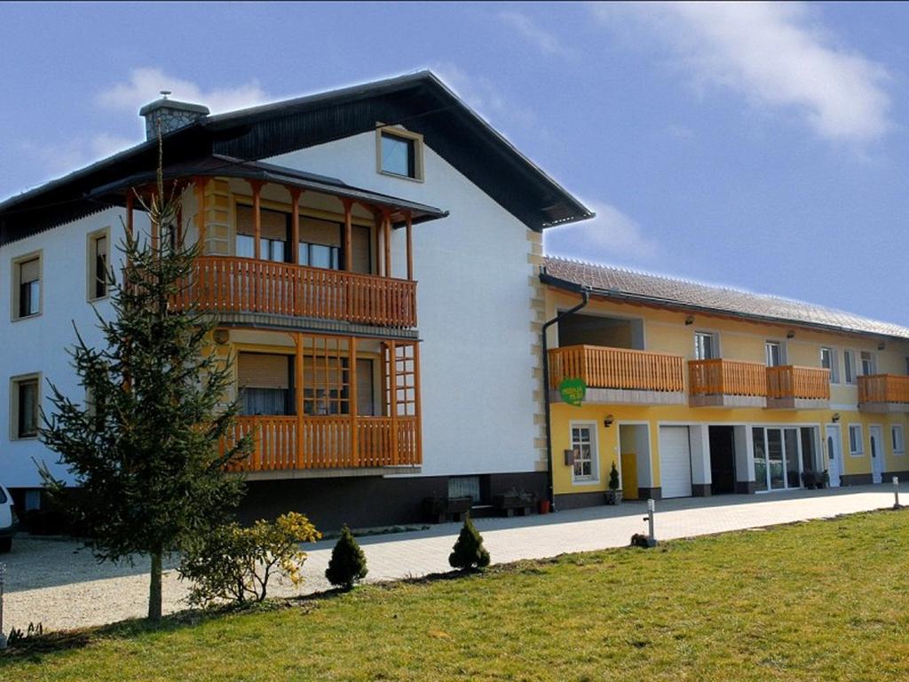 Tourist Farm Salamun Villa Banovci Luaran gambar
